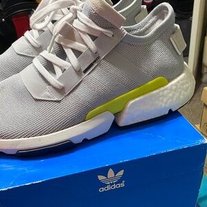 Adidas Light Gray Sneakers with Neon Yellow Detail